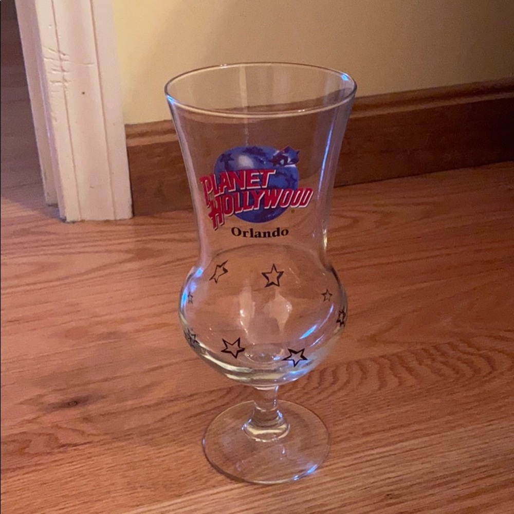 Planet Hollywood Orlando glass